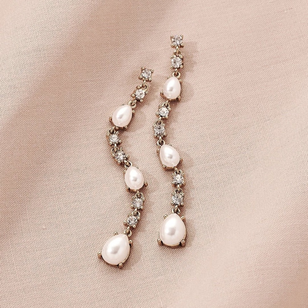 Olive & Piper Lavigne Drop Earrings (NWT)